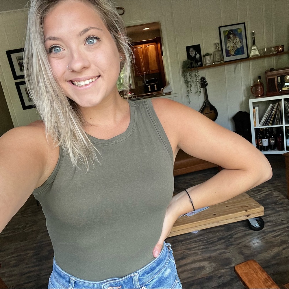 Meet your Posher, Maddie